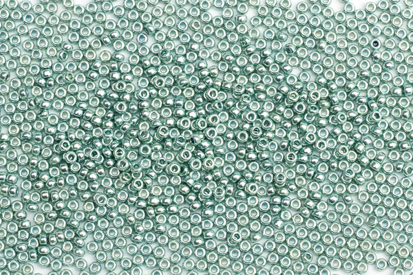 Kerrie Berrie UK Seed Beads for Jewellery Making Miyuki Size 15 Seed Beads in Metallic Mint Green